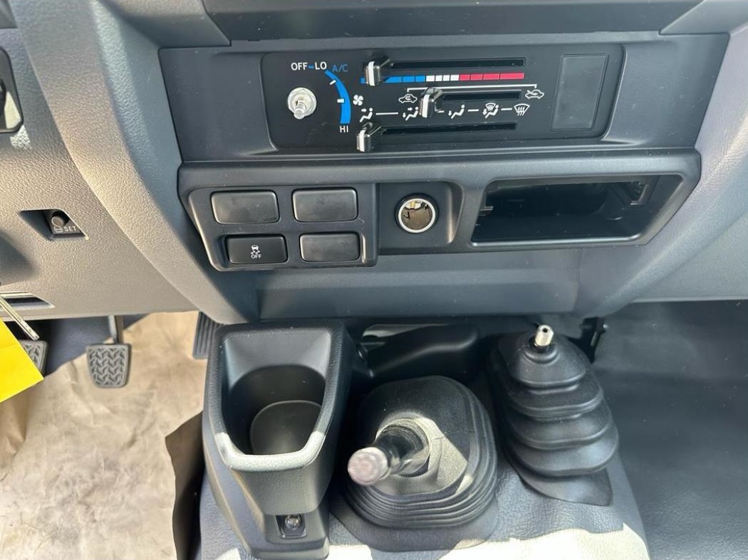 HZJ79picM