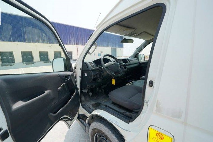 Hiace5493PicF